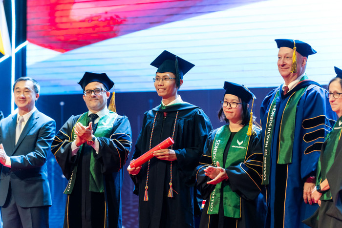 Nguyễn Hữu Thành chính thức tốt nghiệp Bác sĩ nội trú của Trường Đại học VinUni vào ngày 5/10/2024. 3. jpg.jpg
