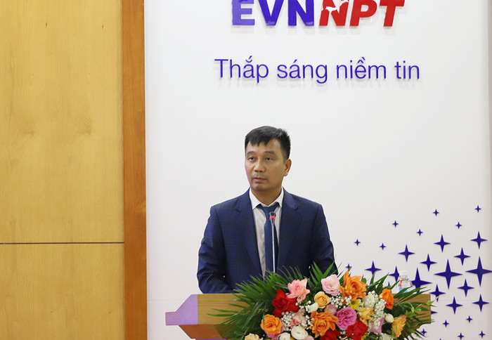 Bí thư Đảng ủy, Chủ tịch Hội đồng thành viên EVNNPT Nguyễn Tuấn Tùng phát biểu chỉ đạo tại hội nghị. Bí thư Đảng ủy, Chủ tịch Hội đồng thành viên EVNNPT Nguyễn Tuấn Tùng phát biểu chỉ đạo tại hội nghị.