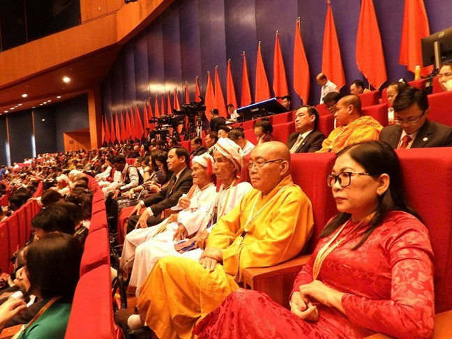 Các đại biểu tham dự phiên khai mạc Đại hội đại biểu toàn quốc Mặt trận Tổ quốc Việt Nam lần thứ X. Các đại biểu tham dự phiên khai mạc Đại hội đại biểu toàn quốc Mặt trận Tổ quốc Việt Nam lần thứ X.