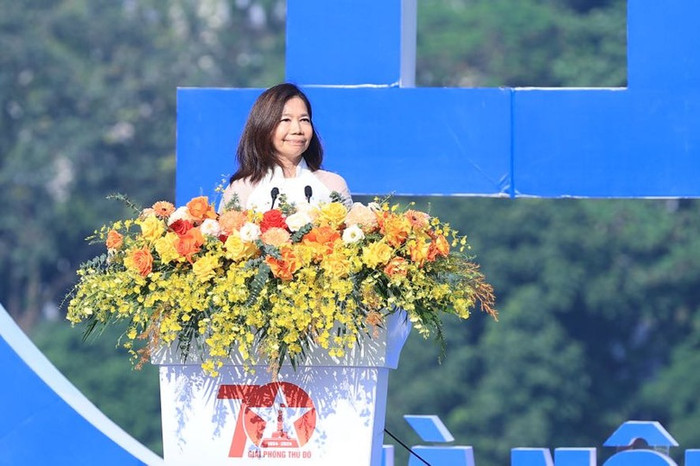 Bà Pauline Tamesis, Điều phối viên thường trú Liên Hợp Quốc tại Việt Nam nhấn mạnh, Hà Nội với bề dày hơn 1.000 năm văn hóa-lịch sử đã luôn thể hiện ý chí kiên cường và sự hồi sinh mạnh mẽ. Ảnh: VGP/Nhật Bắc Thủ tướng Phạm Minh Chính dự 'Ngày hội Văn hóa vì hòa bình' của Hà Nội- Ảnh 8.