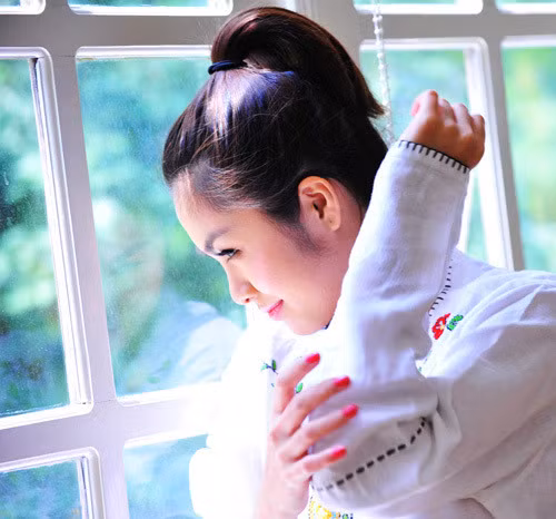 một chút son môi...