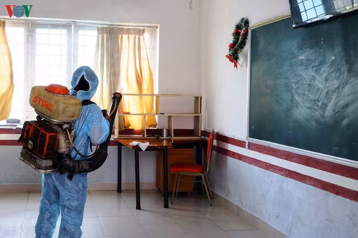 Khó khăn khi trường học không có nhân viên y tế ảnh 3