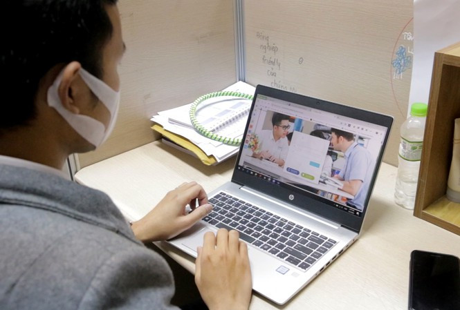 Nhiều trường chọn phương pháp dạy học online cho học sinh trong thời gian nghỉ phòng dịch Corona. (Ảnh minh họa: Tienphong.vn)