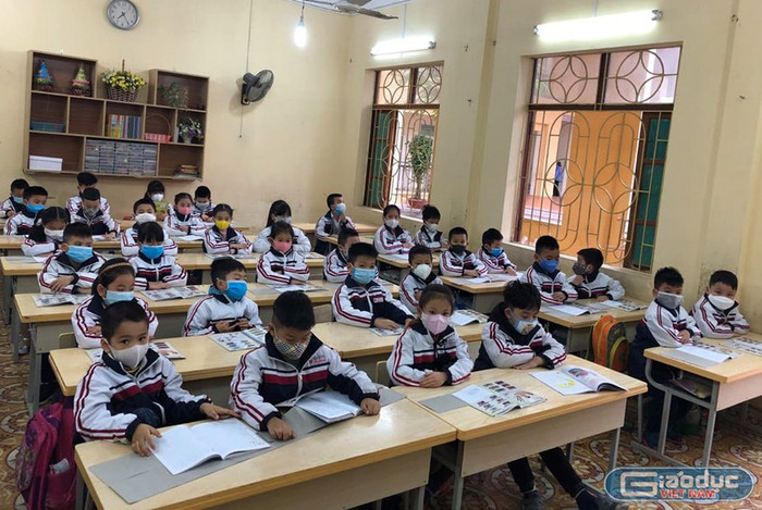 Học sinh đeo khẩu trang phòng dịch. (Ảnh: LT) Học sinh đeo khẩu trang phòng dịch. (Ảnh: LT)