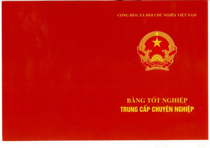 Luật Giáo dục 2005 (đang còn hiệu lực) chỉ yêu cầu bằng tốt nghiệp trung cấp sư phạm đối với giáo viên mầm non và giáo viên tiểu học. (Ảnh do tác giả cung cấp) Luật Giáo dục 2005 (đang còn hiệu lực) chỉ yêu cầu bằng tốt nghiệp trung cấp sư phạm đối với giáo viên mầm non và giáo viên tiểu học. (Ảnh do tác giả cung cấp)