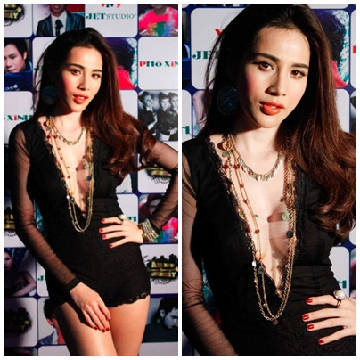 ..cùng những đường khoét sâu lôi cuốn, nóng bỏng