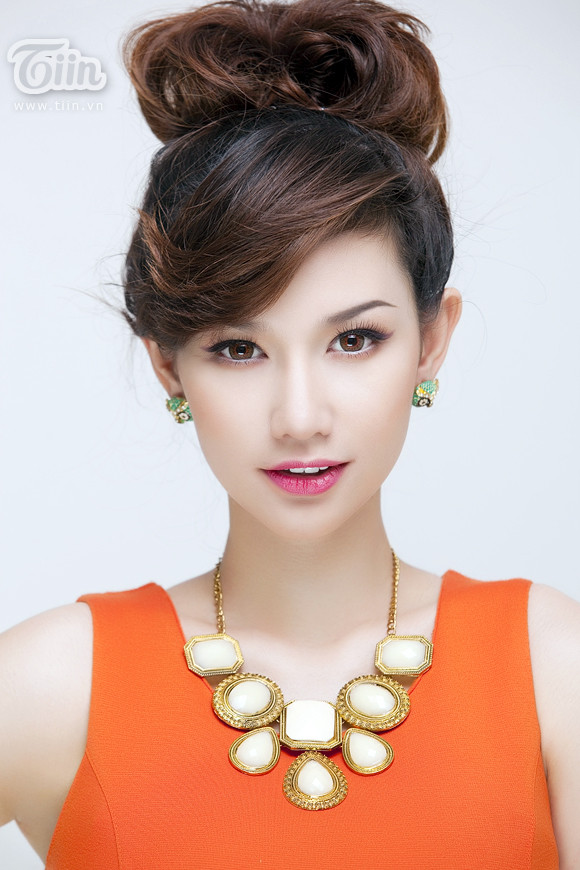 Thậm chí, nhiều người còn cho rằng cô là một trong những bà bầu xinh đẹp và thời trang nhất Vbiz Thậm chí, nhiều người còn cho rằng cô là một trong những bà bầu xinh đẹp và thời trang nhất Vbiz