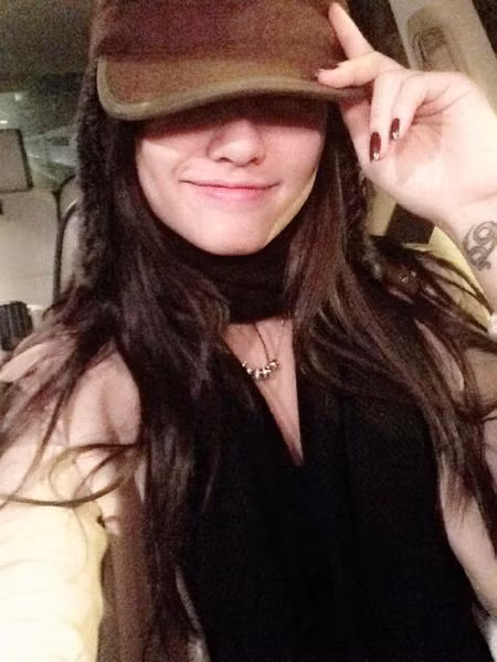 Những chiếc mũ lưỡi trai mix với trang phục khỏe khoắn, sports