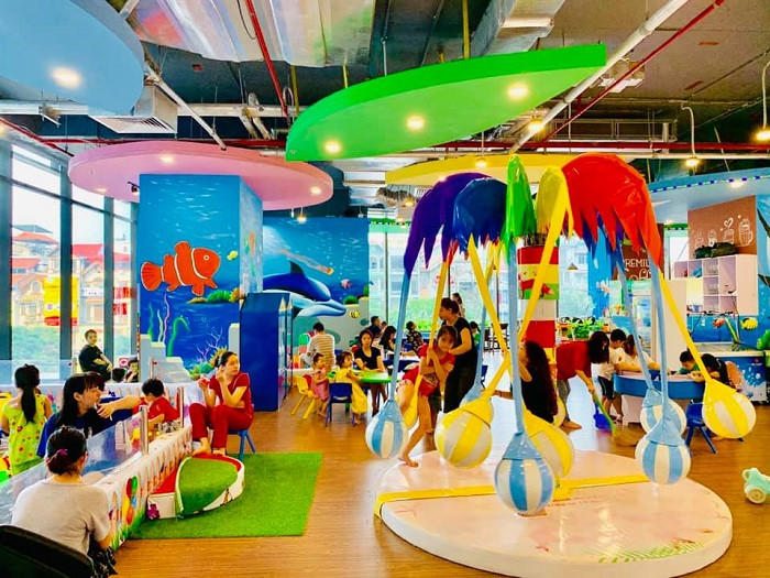 Nhiều chuyên gia tâm lý khuyến cáo cha mẹ không nhồi nhét con cái học quá nhiều mà nên dành thời gian cho trẻ vui chơi trong kỳ nghỉ hè (Ảnh: Vũ Ninh) Nhiều chuyên gia tâm lý khuyến cáo cha mẹ không nhồi nhét con cái học quá nhiều mà nên dành thời gian cho trẻ vui chơi trong kỳ nghỉ hè (Ảnh: Vũ Ninh)