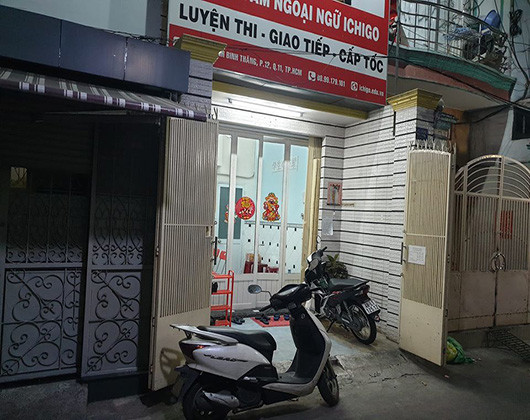 Cơ sở 3 (quận 11) của Trung tâm ngoại ngữ Ichigo (ảnh chụp tối ngày 27/2, P.L)