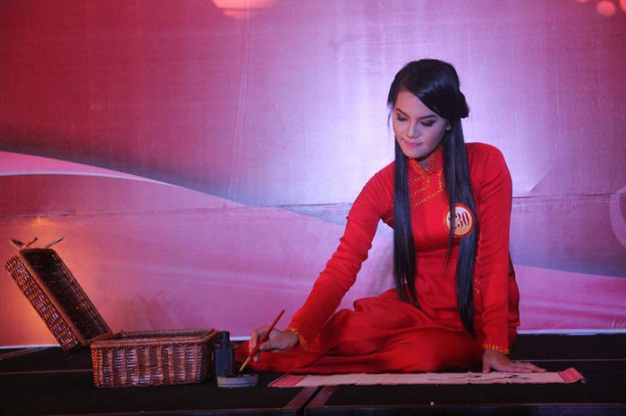 Cô là sinh viên Cao đẳng Bách khoa Đà Nẵng.