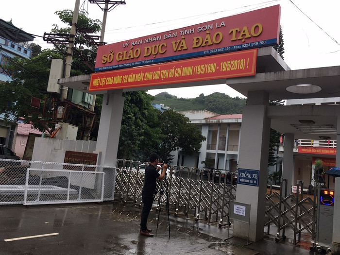 Đoàn công tác của Bộ Giáo dục và Đào tạo vẫn đang làm việc tại Sơn La. Ảnh: Vũ Phương