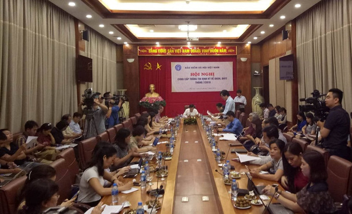 Lũy kế 7 tháng đầu năm có 100,16 triệu lượt người khám chữa bệnh bảo hiểm y tế. Ảnh: VP. Lũy kế 7 tháng đầu năm có 100,16 triệu lượt người khám chữa bệnh bảo hiểm y tế. Ảnh: VP.