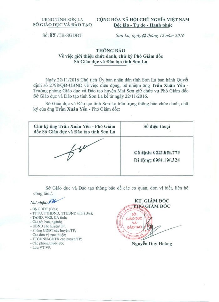 Ông Trần Xuân Yến nhận quyết định bổ nhiệm Phó giám đốc Sở Giáo dục và Đào tạo tỉnh Sơn La mới gần 2 năm. Ảnh: Chụp từ thông báo. Ông Trần Xuân Yến nhận quyết định bổ nhiệm Phó giám đốc Sở Giáo dục và Đào tạo tỉnh Sơn La mới gần 2 năm. Ảnh: Chụp từ thông báo.