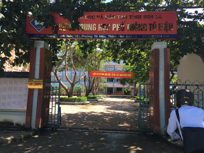 Trường trung học phổ thông Tô Hiệu nơi ông Đặng Xuân Thủy làm Hiệu phó. Ảnh: Vũ Phương Trường trung học phổ thông Tô Hiệu nơi ông Đặng Xuân Thủy làm Hiệu phó. Ảnh: Vũ Phương