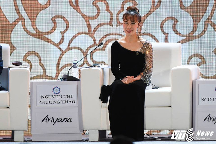 Nữ tỷ phú Nguyễn Thị Phương Thảo có nhiều phát biểu ấn tượng tại Hội nghị thượng đỉnh APEC Doanh nghiệp 2017. Ảnh: Đinh Tùng. Nữ tỷ phú Nguyễn Thị Phương Thảo có nhiều phát biểu ấn tượng tại Hội nghị thượng đỉnh APEC Doanh nghiệp 2017. Ảnh: Đinh Tùng.