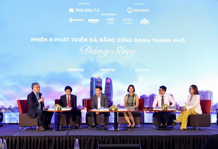 Hội thảo Phát triển Đà Nẵng xứng danh thành phố đáng đến và đáng sống. Hội thảo Phát triển Đà Nẵng xứng danh thành phố đáng đến và đáng sống.