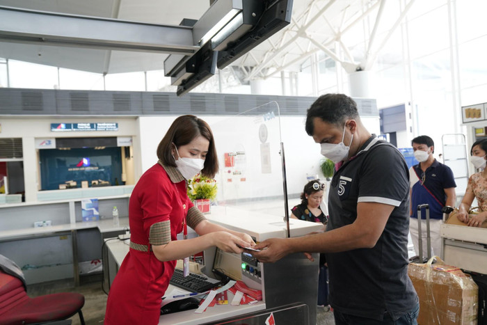 Hành khách tại Thành phố Hồ Chí Minh có thể khởi hành ngay đến Ahmedabad, Hyderabad và Bangalore từ 29/9, 08/10 và 01/11. Hành khách tại Thành phố Hồ Chí Minh có thể khởi hành ngay đến Ahmedabad, Hyderabad và Bangalore từ 29/9, 08/10 và 01/11.