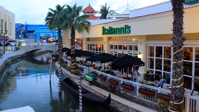 La Isla Shopping Centre – Trung tâm thương mại với thiết kế độc đáo, quy hoạch bài bản gắn với kênh đào ở Cancun La Isla Shopping Centre – Trung tâm thương mại với thiết kế độc đáo, quy hoạch bài bản gắn với kênh đào ở Cancun