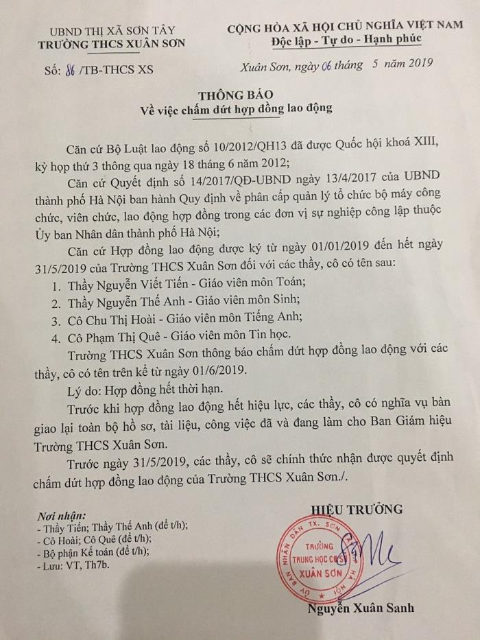 Trước khi có quyết định chính thức về việc xử lý các trường hợp giáo viên hợp đồng thì nhiều thầy cô đã bị cắt hợp đồng từ tháng 6/2019 (Ảnh: V.N) Trước khi có quyết định chính thức về việc xử lý các trường hợp giáo viên hợp đồng thì nhiều thầy cô đã bị cắt hợp đồng từ tháng 6/2019 (Ảnh: V.N)