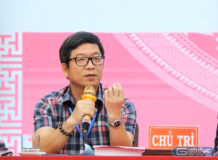 Tiến sĩ Hoàng Xuân Hiệp - Hiệu trưởng Trường Đại học Công nghiệp Dệt may Hà Nội. (Ảnh: Ngân Chi)