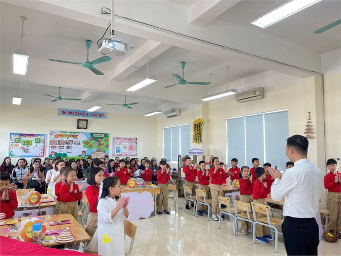 Huyện Thanh Trì tổ chức nhiều hoạt động thực hành có sự tham gia của phụ huynh. (Ảnh: Phòng Giáo dục và Đào tạo huyện Thanh Trì cung cấp) Huyện Thanh Trì tổ chức nhiều hoạt động thực hành có sự tham gia của phụ huynh. (Ảnh: Phòng Giáo dục và Đào tạo huyện Thanh Trì cung cấp)