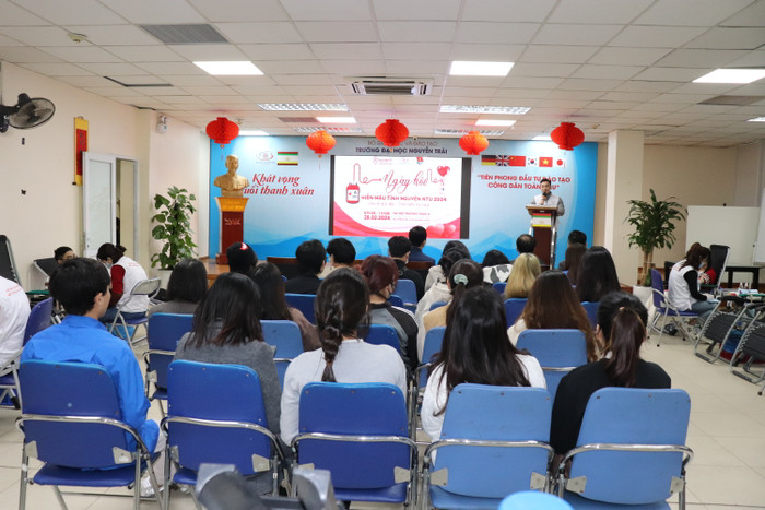 Toàn cảnh Ngày hội hiến máu tình nguyện của Trường Đại học Nguyễn Trãi. GDVN_HIEN-MAU (21).JPG