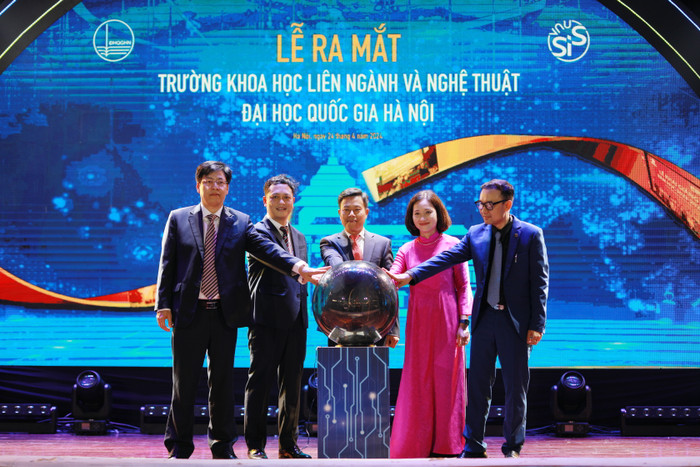 Trường Khoa học liên ngành và Nghệ thuật chính thức tổ chức lễ ra mắt. JL5_1067.JPG