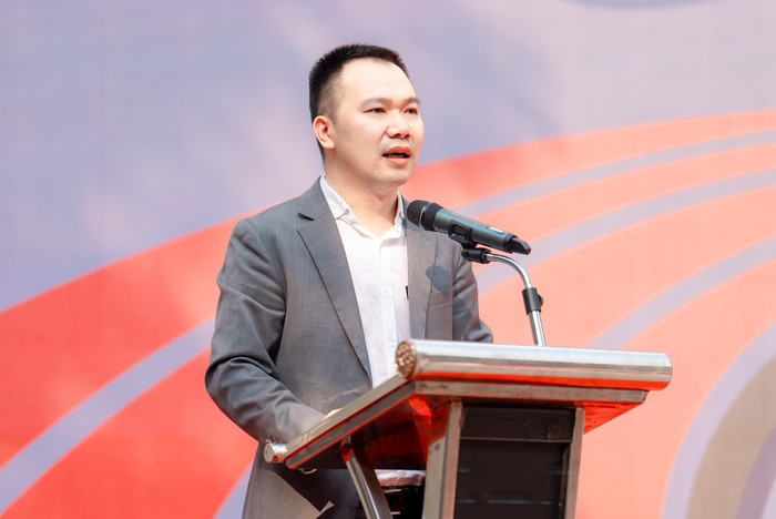 Tiến sĩ Hoàng Tuấn Dũng, Giám đốc Trung tâm Hỗ trợ sinh viên, Trường Đại học Ngoại thương. (Ảnh: NVCC) ảnh2 (1).jpg