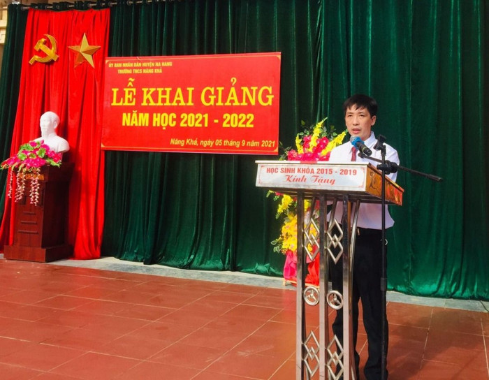 Thầy Nhữ Quốc Tuấn Nam, Hiệu trưởng Trường Phổ thông dân tộc bán trú Trung học cơ sở Năng Khả (huyện Na Hang, tỉnh Tuyên Quang). Ảnh: NVCC z2736093658108_51440518ebb696ea366f035cac4c2486.jpg
