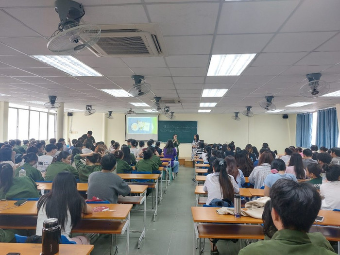Hội nghị sinh viên ngành Dinh dưỡng và Khoa học thực phẩm năm 2024 của Trường Đại học Công nghiệp Thành phố Hồ Chí Minh. (Ảnh: website nhà trường) z5343404052973_39a361af7042cc519ff3e8d47fc6aca0-1024x768.jpg