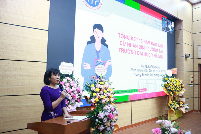 Giáo sư, Tiến sĩ Lê Thị Hương - Viện trưởng Viện đào tạo Y học dự phòng và Y tế công cộng, Trường Đại học Y Hà Nội. (Ảnh: website nhà trường) Giáo sư, Tiến sĩ Lê Thị Hương - Viện trưởng Viện đào tạo Y học dự phòng và Y tế công cộng, Trường Đại học Y Hà Nội. (Ảnh: website nhà trường)