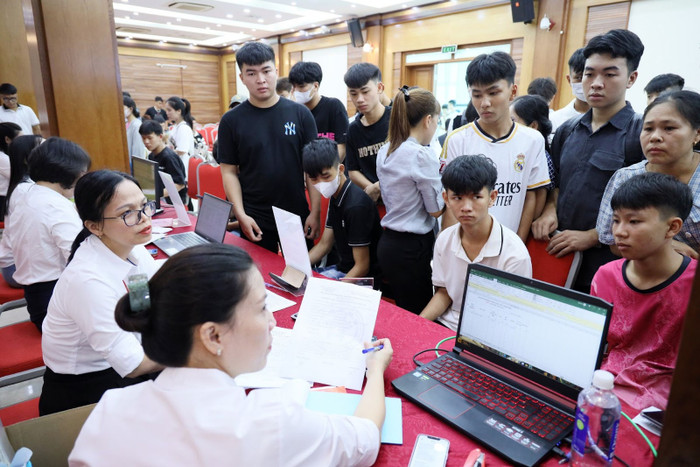 Năm 2024, Cơ sở 1 Trường cao đẳng Cơ điện Hà Nội đã tổ chức nhập học cho hơn 600 tân sinh viên và hơn 100 học sinh học chương trình trung học phổ thông đến trình độ cao đẳng. Ảnh: NTCC unnamed (11).jpg