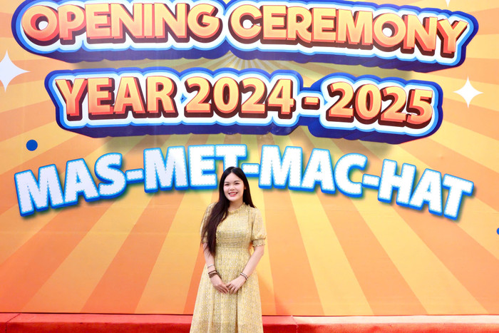Hoàng An tại Lễ khai giảng năm học 2024-2025 và đưa ra một số lời khuyên cho các bạn tân sinh viên năm nay. (Ảnh: Nhật Lệ) GDVN-Hoang-An.jpg