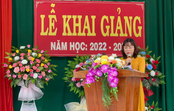 Cô Huỳnh Thị Ngọc Hà, Hiệu trưởng Trường Tiểu học Lạc Tánh 1 (huyện Tánh Linh, tỉnh Bình Thuận). Ảnh: website nhà trường 474681965_1778086946310890_784431018234404707_n.jpg