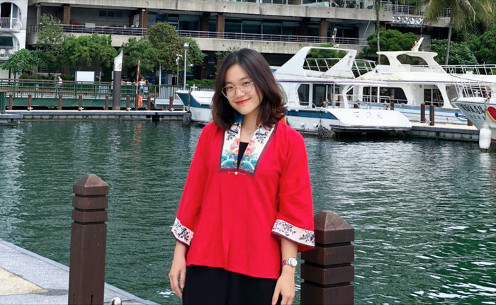 Yến Nhi tham gia chuyến đi thực tế do Trường Đại học Khoa học xã hội và Nhân văn tổ chức tại Đài Loan. (Ảnh: NVCC) Em Yến Nhi.jpg