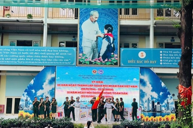Giao lưu cùng các cựu chiến binh phường Đa Kao nhân ngày thành lập Quân đội nhân dân Việt Nam 22/12. Picture3.jpg