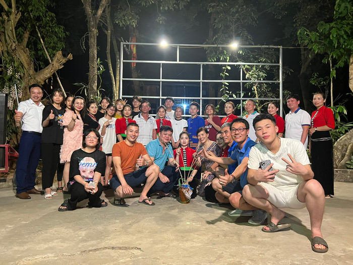 Sinh viên Trường Đại học Nông lâm Thái Nguyên đi thực tế tại bản Lác - Mai Châu - Hòa Bình. (Ảnh: NTCC) Thực tế tại bản Lác- Mai Châu- Hoà Bình-1.jpg