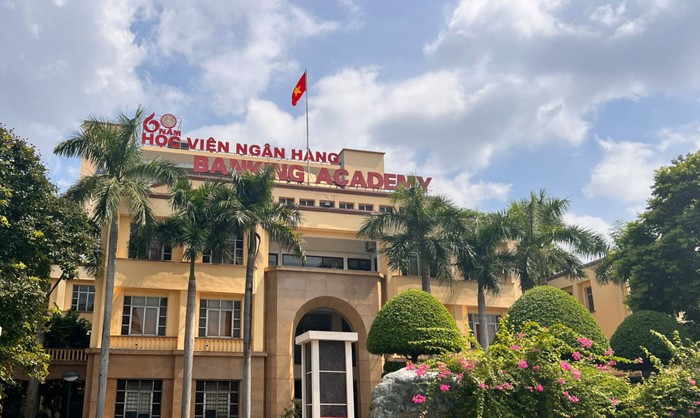 Tỷ trọng nguồn thu từ nghiên cứu khoa học và chuyển giao công nghệ của Học viện Ngân hàng năm 2022 chỉ chiếm 0,47%/ tổng nguồn thu. (Ảnh: website Học viện Ngân hàng) hvnh-tuong-san-3989.jpg
