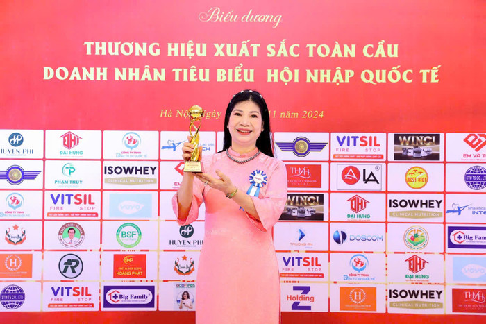 Bà Nguyễn Thị Như Hoa, chủ đầu tư hệ thống giáo dục Camellia School (Hoa Trà My). (Ảnh: NVCC) z6376941188488_62ea5a1256635117a652bbade37446ed.jpg