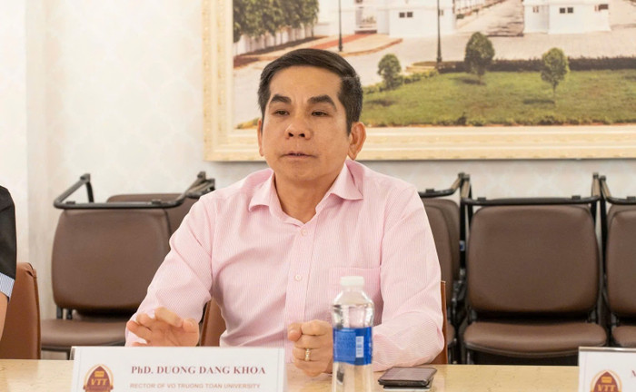 Tiến sĩ Dương Đăng Khoa hiện là Hiệu trưởng Trường Đại học Võ Trường Toản. (Ảnh: website nhà trường) unnamed (23).jpg