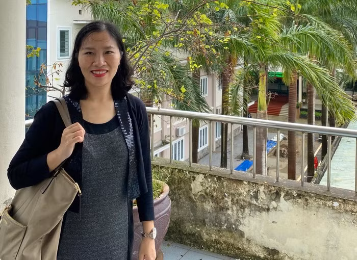 Tiến sĩ Phạm Thị Tuyết Nhung nghiên cứu đối sánh kiểm định chất lượng và bảo đảm chất lượng bên trong của Hoa Kỳ và Việt Nam. Ảnh: NVCC Tiến sĩ Phạm Thị Tuyết Nhung nghiên cứu đối sánh kiểm định chất lượng và bảo đảm chất lượng bên trong của Hoa Kỳ và Việt Nam. Ảnh: NVCC