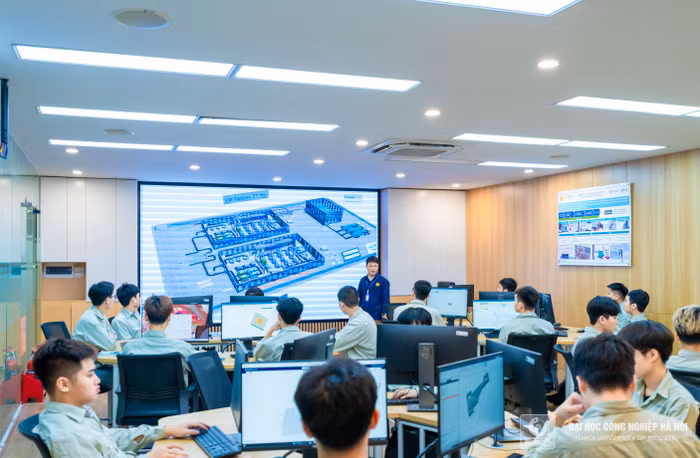 Ảnh 4_Khối trường tự chủ.jpg