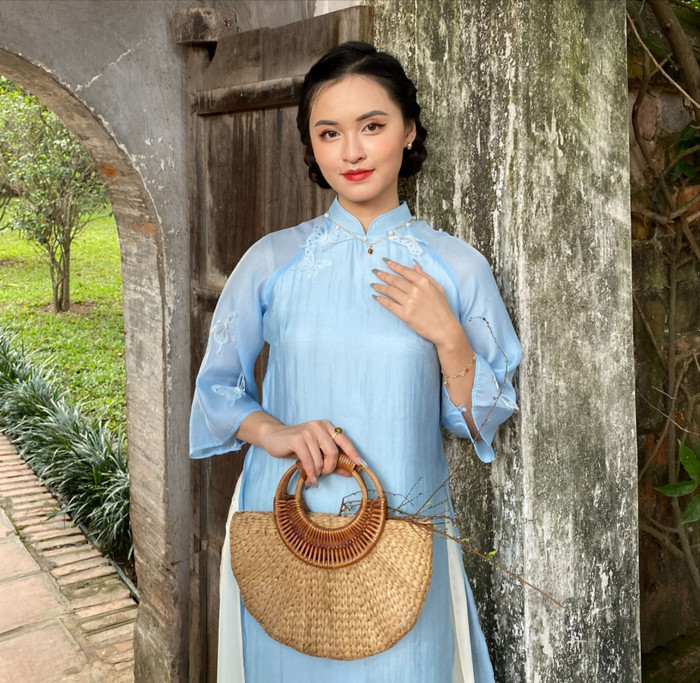 Chị Nguyễn Hồng Hạnh, cựu sinh viên Khoa Thiết kế thời trang - Trường Đại học Mỹ thuật Công nghiệp. (Ảnh: NVCC) hanh.jpg