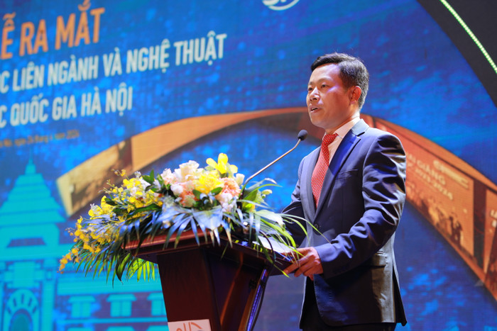 Giáo sư, Tiến sĩ Lê Quân - Giám đốc Đại học Quốc gia Hà Nội khẳng định sự ra đời của Trường Khoa học liên ngành và Nghệ thuật góp phần hoàn thiện mô hình đại học đa ngành - đa lĩnh vực. JLR_1146.JPG
