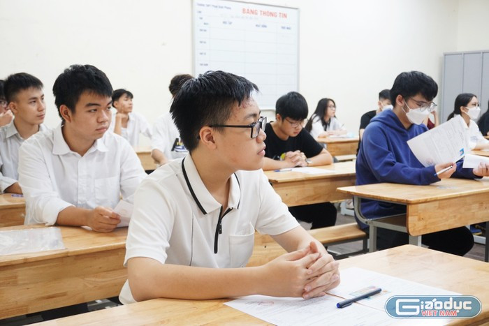 Công tác ôn thi tốt nghiệp trung học phổ thông cho học sinh lớp 12 được các nhà trường chú trọng. (Ảnh minh họa: Doãn Nhàn) ad-4nxevacon-efipb2oygd2fubcuyhhx3gcqknfd4vwtgzynjke64aqwsymkrxfdjkvqckznk-svkfntnubzhzf7p9u0-fn31cfjny9kdioyzgzeogx46u8up2nkewbuijt8k7qfc4w4q-1296.jpg