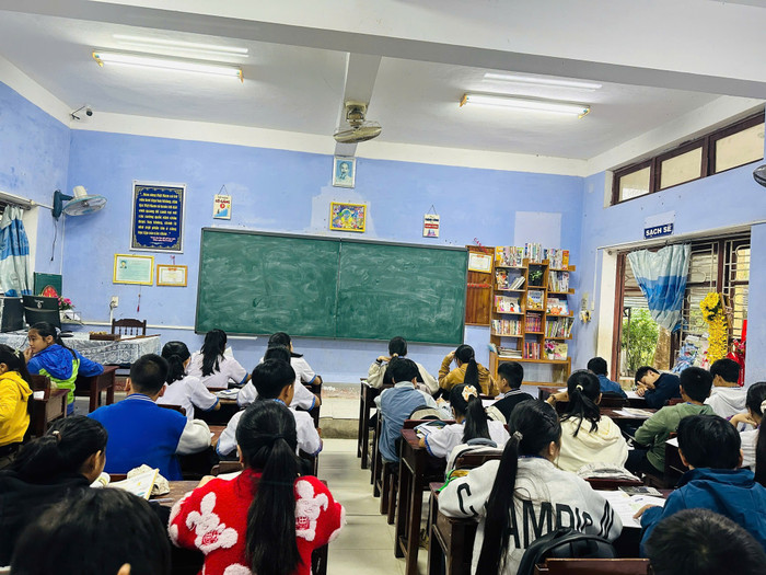 Việc giáo dục kỹ năng sống, trách nhiệm xã hội cho học sinh là vô cùng quan trọng. (Ảnh minh họa - một tiết học tại trường tác giả) 468976813_1025948192667594_3533396784470419856_n.jpg