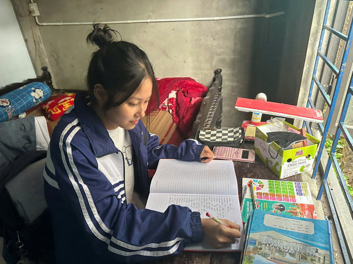 Huyền Linh có niềm đam mê mãnh liệt với môn Lịch sử. Ảnh: Diệp Anh GDVN_nu-sinh-1.jpg