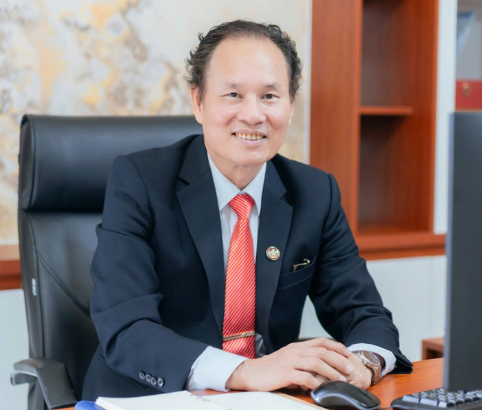 Giáo sư, Tiến sĩ, Bác sĩ Cao Tiến Đức - Hiệu trưởng Trường Đại học Y dược Buôn Ma Thuột. (Ảnh: Website nhà trường) unnamed (77).jpg