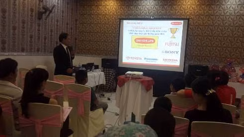 Buổi hội thảo "Định hướng học tập" của Dai-ichi Life tổ chức tại nhà hàng hôm 2/10 vừa qua (ảnh: P.L)